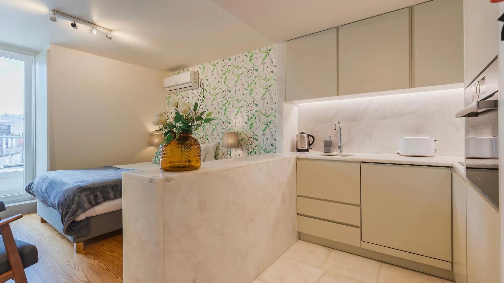 Trendy Studio In Graca'S Heart By Lovelystay Lisbon