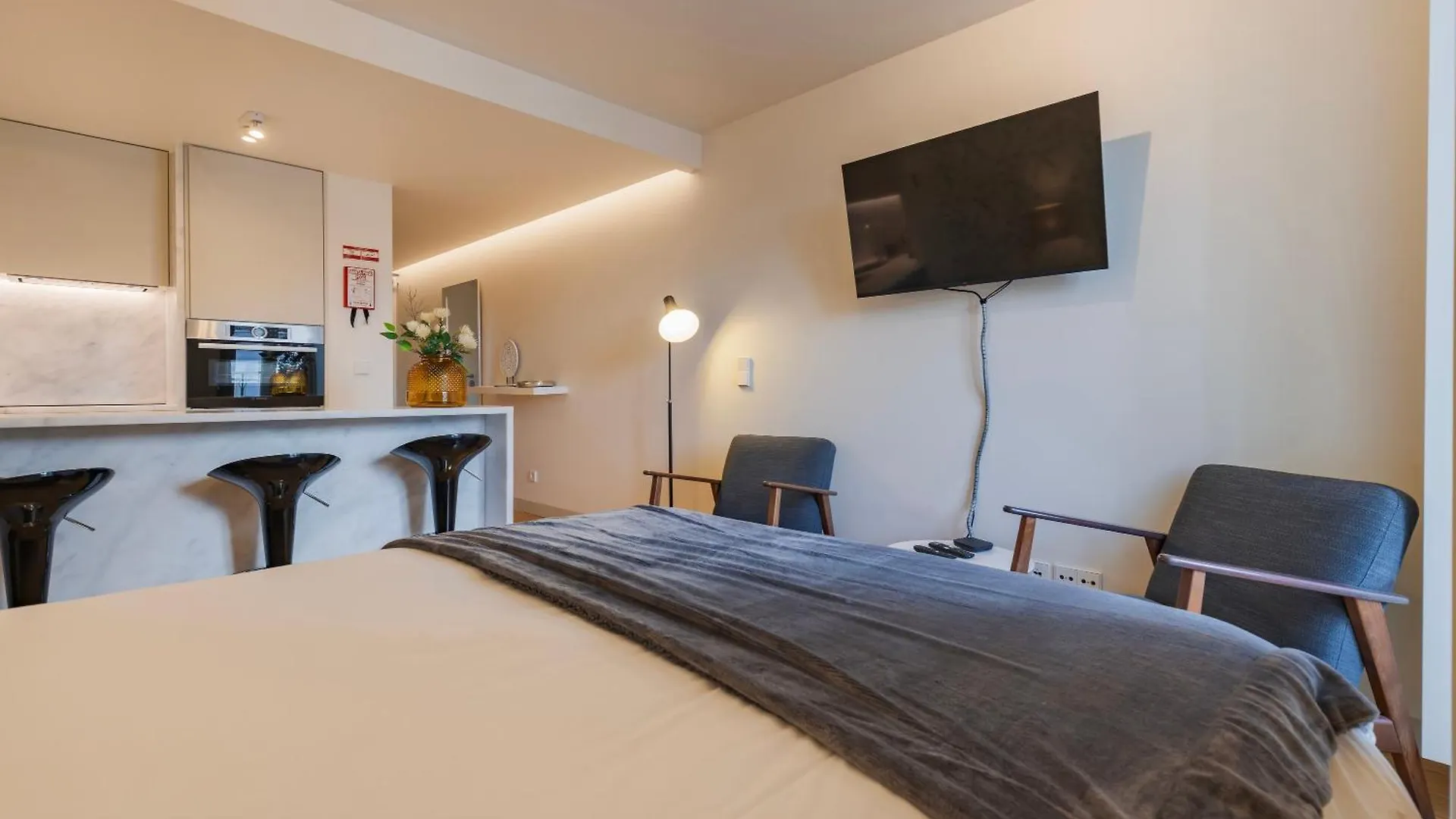 Trendy Studio In Graca'S Heart By Lovelystay Lisbon Apartment
