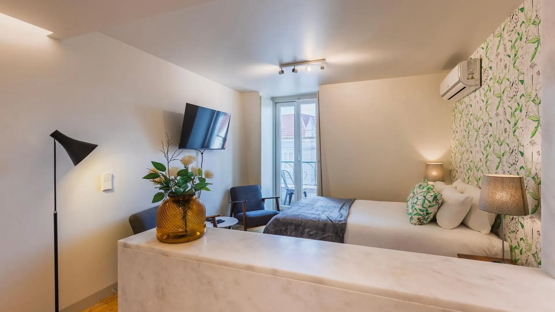 Trendy Studio In Graca'S Heart By Lovelystay Lisbon