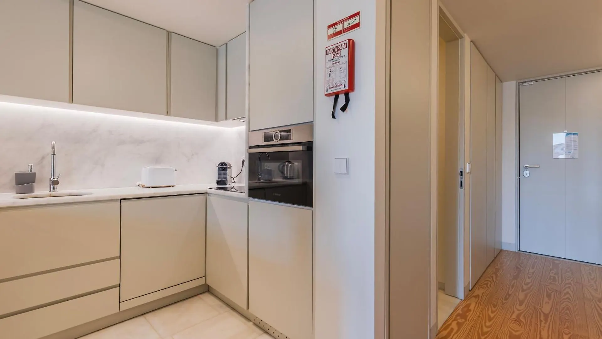 Trendy Studio In Graca'S Heart By Lovelystay Lisbon